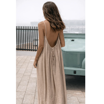 Das Geheimnis Kleid - Die Zauberin